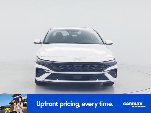 White 2024 Hyundai ELANTRA SEL