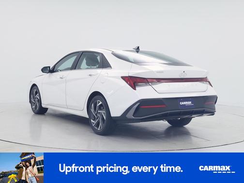 White 2024 Hyundai ELANTRA SEL