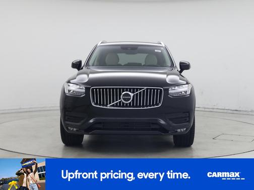2022 Volvo XC90 T5 Momentum