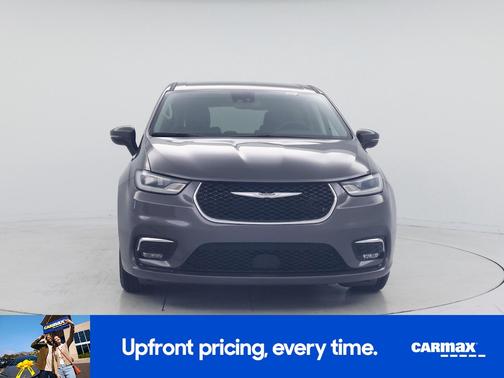 Gray 2023 Chrysler Pacifica Touring L