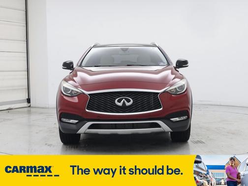 2018 INFINITI QX30 Premium