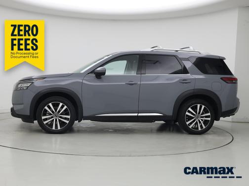 Gray 2025 Nissan Pathfinder Platinum