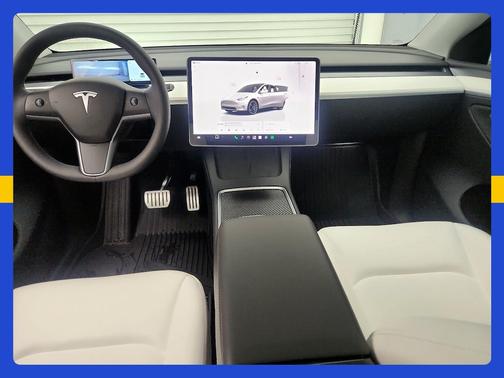 White 2024 Tesla Model Y Performance