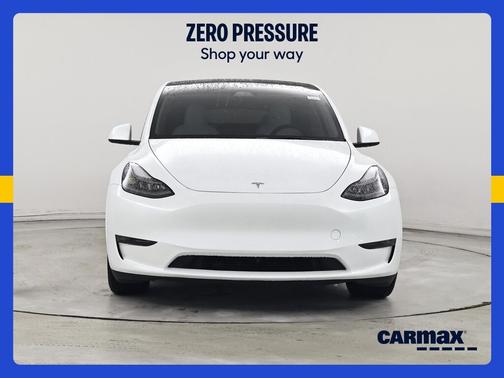 White 2024 Tesla Model Y Performance