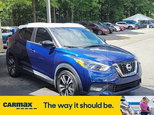 2019 Nissan Kicks SR