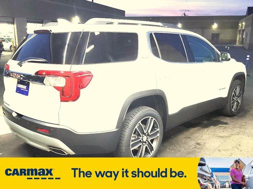 2022 GMC Acadia SLT