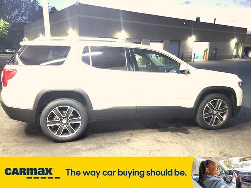 2022 GMC Acadia SLT