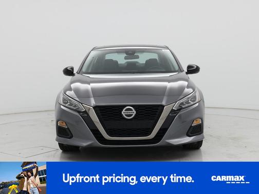 Gray 2021 Nissan Altima SR