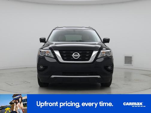 Black 2019 Nissan Pathfinder SL