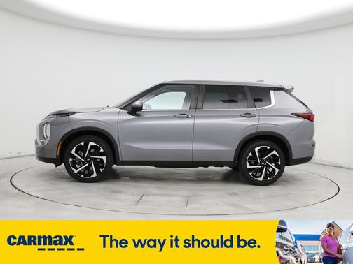 2022 Mitsubishi Outlander SE
