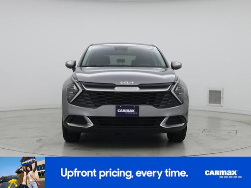 Gray 2024 Kia Sportage LX
