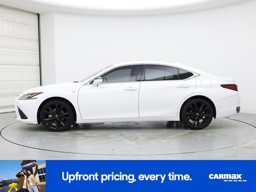 2023 Lexus ES 300h F-SPORT Handling