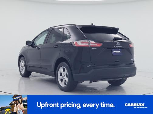 Black 2024 Ford Edge SE