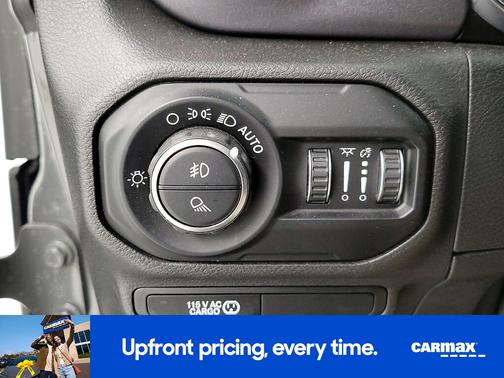 Gray 2020 Jeep Gladiator Mojave