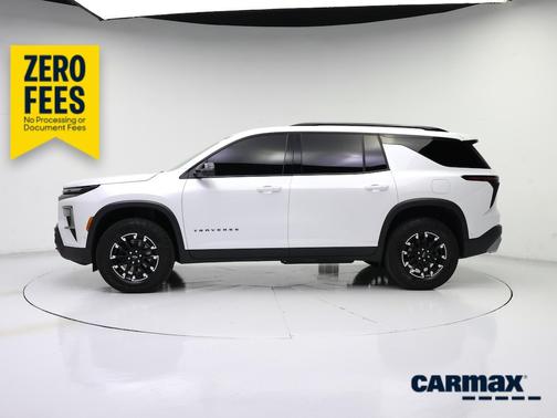 White 2025 Chevrolet Traverse Z71