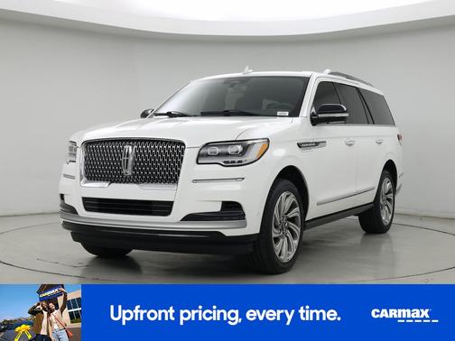 White 2022 Lincoln Navigator Reserve