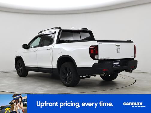 White 2023 Honda Ridgeline Black Edition
