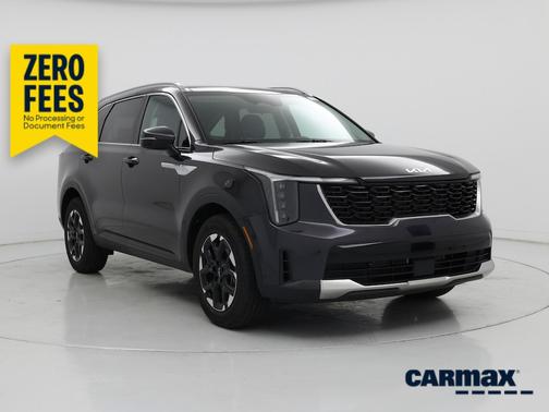 Gray 2025 Kia Sorento S