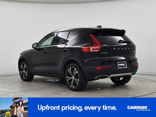 Black 2020 Volvo XC40 T5 Inscription