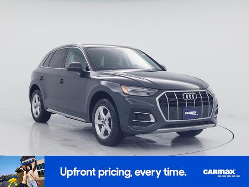 Gray 2023 Audi Q5 Premium