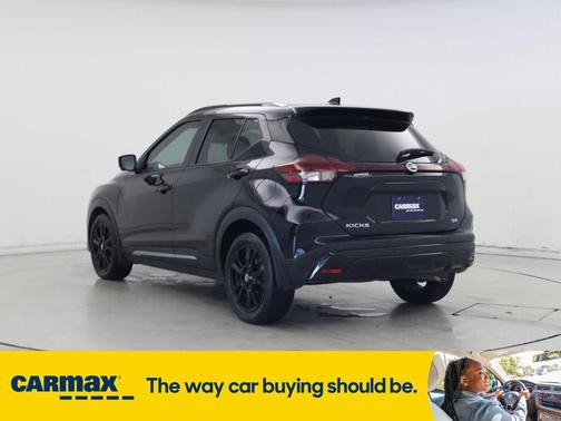 2021 Nissan Kicks SR