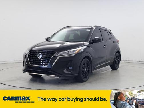 2021 Nissan Kicks SR
