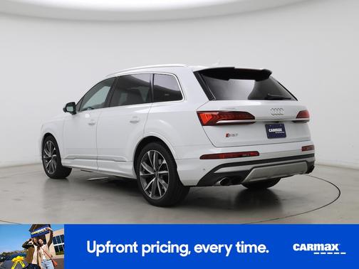 2022 Audi SQ7 Premium Plus