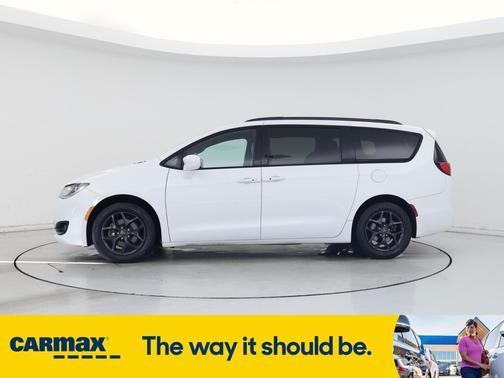 2019 Chrysler Pacifica Touring L Plus