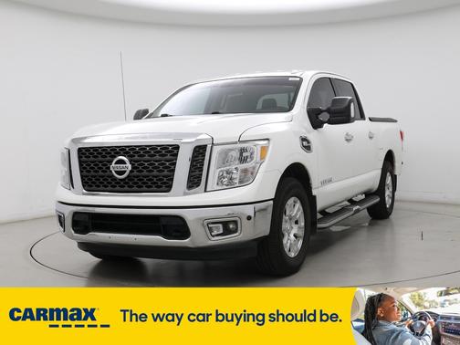 2017 Nissan Titan SV