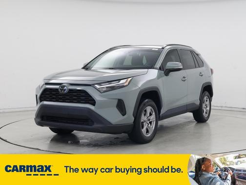 2022 Toyota RAV4 XLE