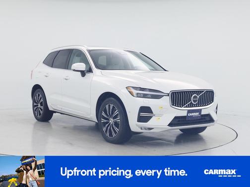 White 2022 Volvo XC60 B6 Inscription