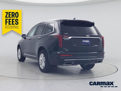 Black 2024 Cadillac XT6 Luxury