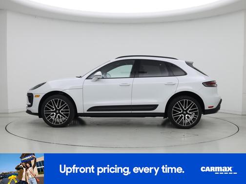 White 2022 Porsche Macan