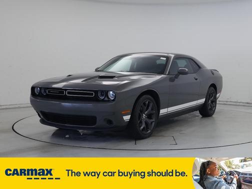2017 Dodge Challenger SXT