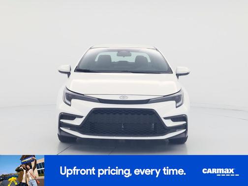 White 2025 Toyota Corolla SE