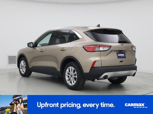 Gold 2020 Ford Escape SE