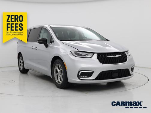 Silver 2024 Chrysler Pacifica Limited