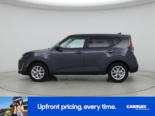 Gray 2025 Kia Soul LX