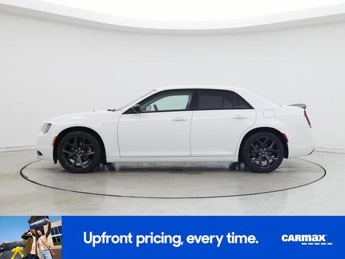 2023 Chrysler 300 Touring
