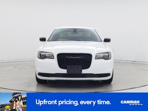 2023 Chrysler 300 Touring