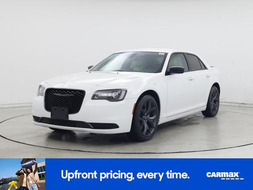 2023 Chrysler 300 Touring