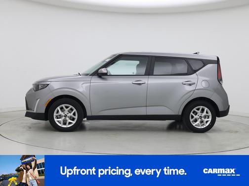 Gray 2025 Kia Soul LX
