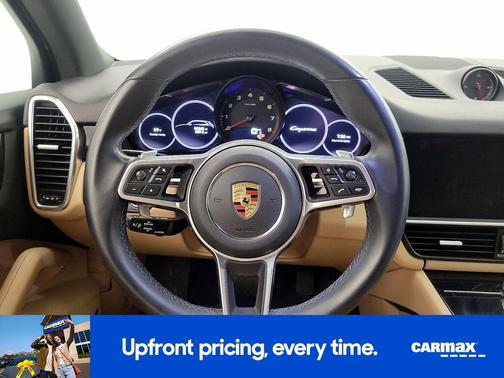2022 Porsche Cayenne 