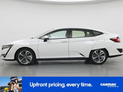 White 2018 Honda Clarity Plug-In Hybrid