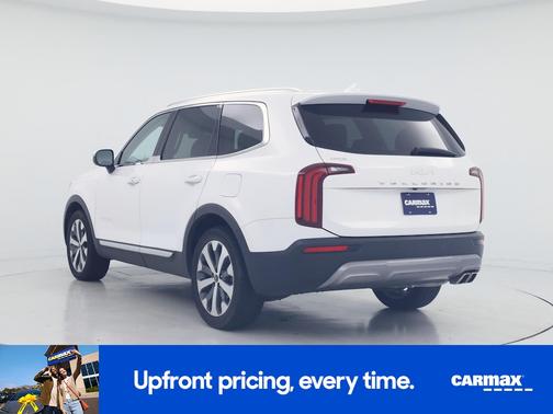 White 2022 Kia Telluride EX