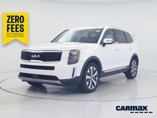 White 2022 Kia Telluride EX