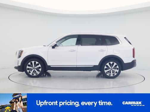 White 2022 Kia Telluride EX