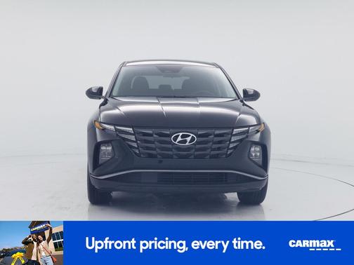 Black 2024 Hyundai TUCSON SE