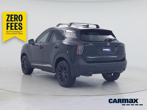 Black 2025 Nissan Kicks SR