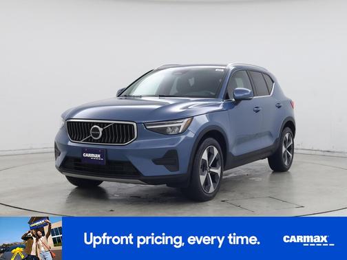 2024 Volvo XC40 B5 Core Bright Theme